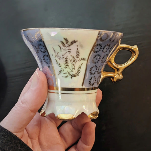 Vintage Japanese Lusterware Gold and Soft Violet Footed Pedestal Teacup